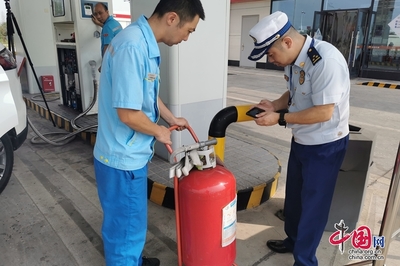 自貢自流井區(qū):扎實開展消防檢查 筑牢安全防火墻