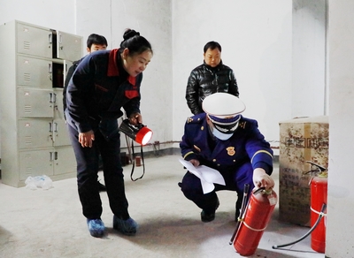 大龍消防聯(lián)合多部門開展高層建筑火災隱患曝光行動